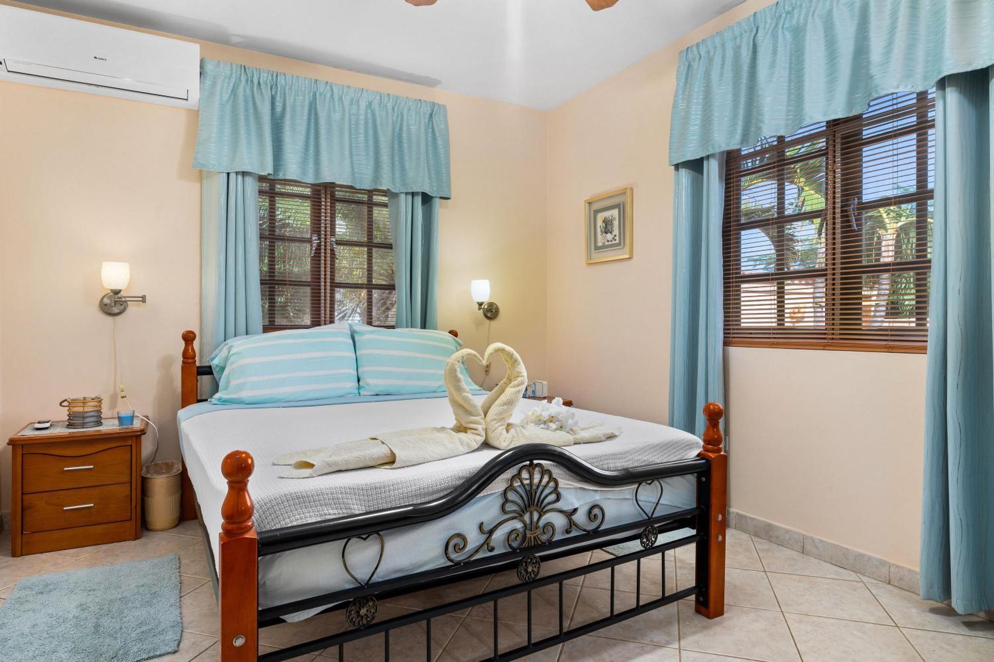 Sunrise Villa Is Gorgeous For Daily Views Of Sunrises And Sunsets Palm Beach Exterior photo