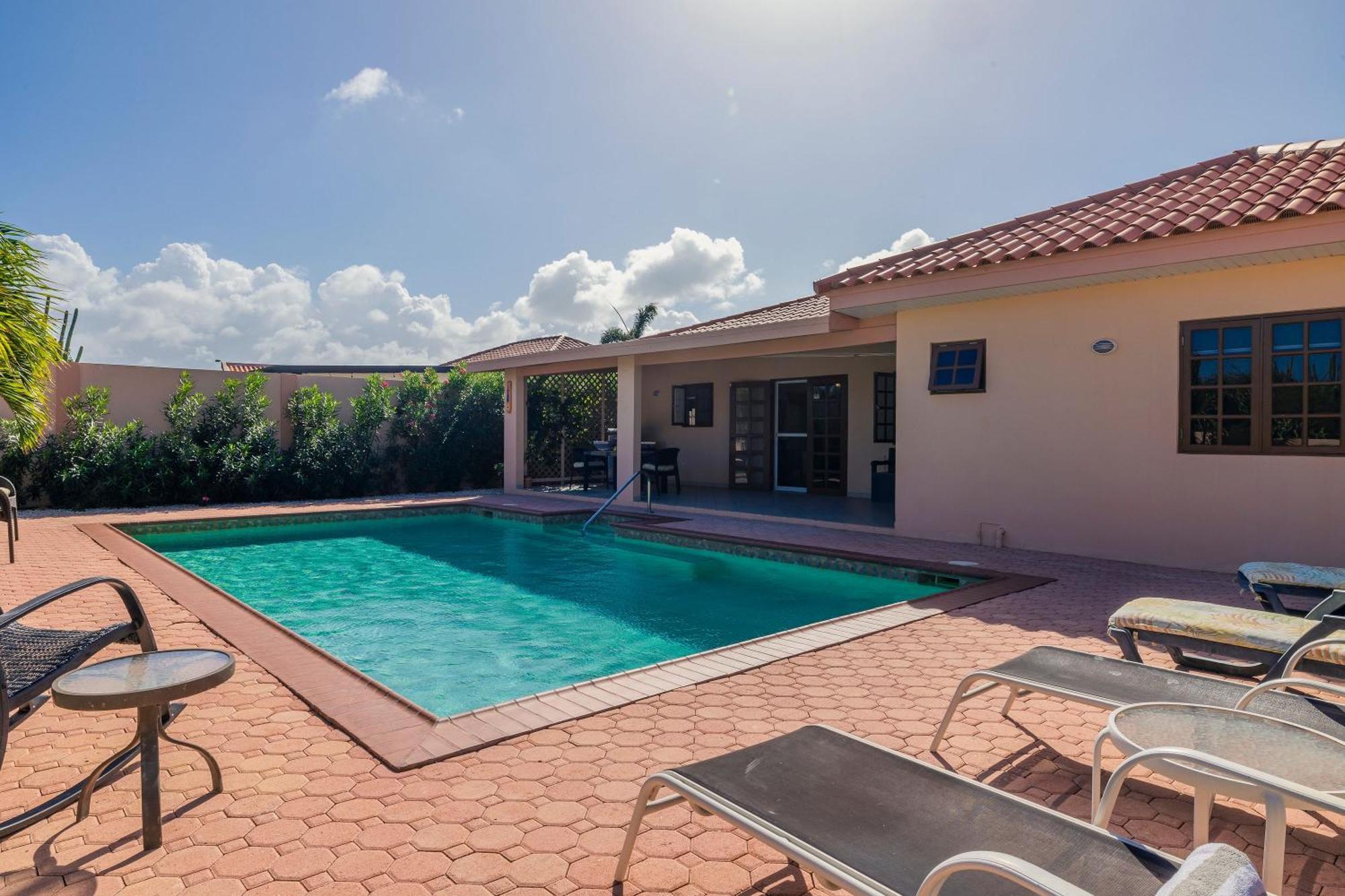 Sunrise Villa Is Gorgeous For Daily Views Of Sunrises And Sunsets Palm Beach Exterior photo