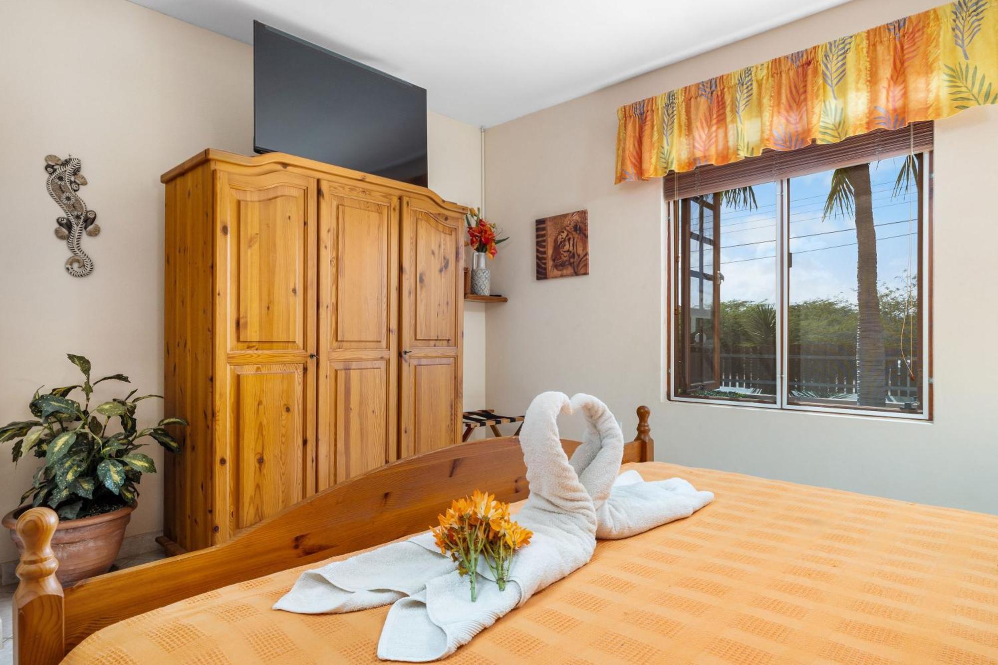 Sunrise Villa Is Gorgeous For Daily Views Of Sunrises And Sunsets Palm Beach Exterior photo